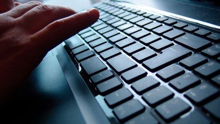 Así nació la tecla TAB en Windows: la disputa entre Microsoft e IBM que marcó su uso Así nació la tecla TAB en Windows: la disputa entre Microsoft e IBM que marcó su uso