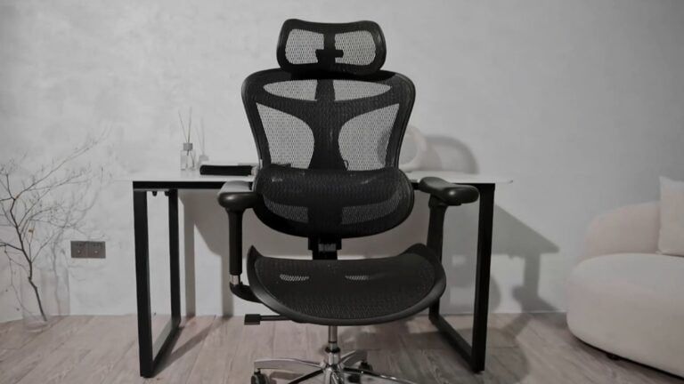 La batalla entre sillas gaming y ergonómicas: qué conviene para una larga sesión de juego