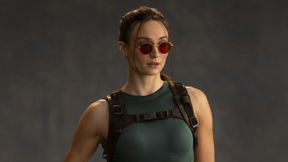 Sophie Turner mantiene su enfoque en Lara Croft y Tomb Raider, con visión a futuro