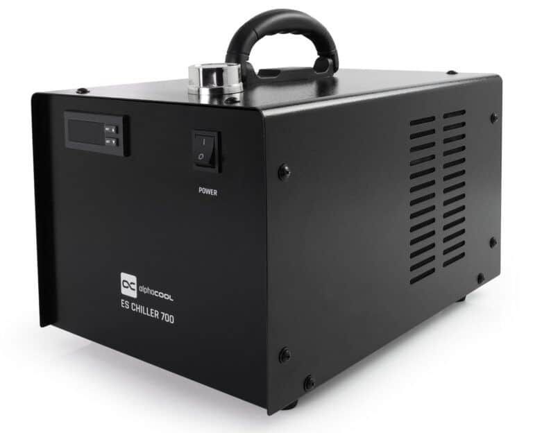 Alphacool ES Chiller 700: refrigeración por compresor de 700 W para servidores y estaciones de trabajo