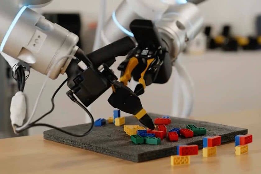 GEN-1.5 de Generalist AI enseña nuevas tareas a robots con una sola demostración GEN-1.5 de Generalist AI enseña nuevas tareas a robots con una sola demostración