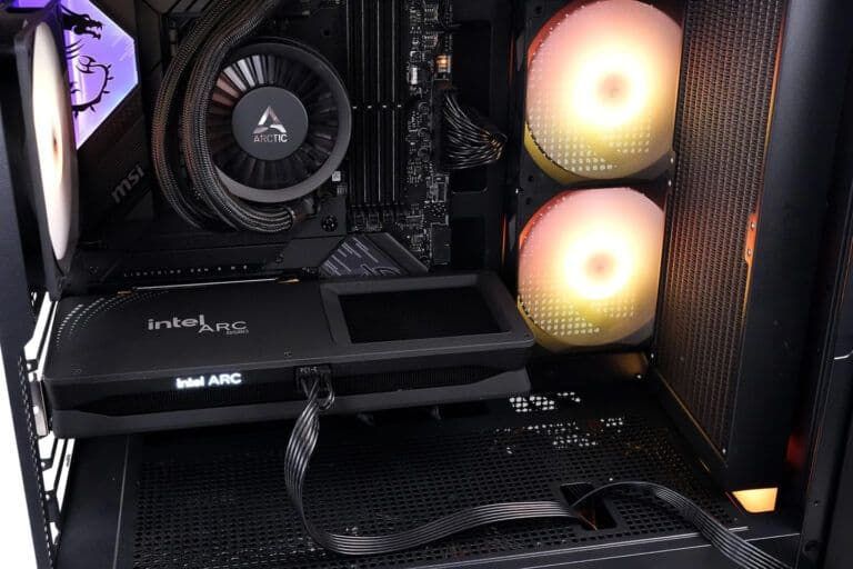 La Intel Arc B580 ya arranca en SteamOS, pero XeSS pierde parte de su potencial
