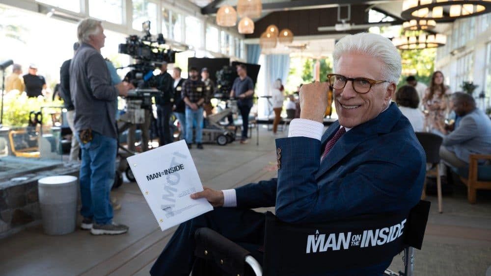 A Man on the Inside terminará con su tercera temporada en Netflix