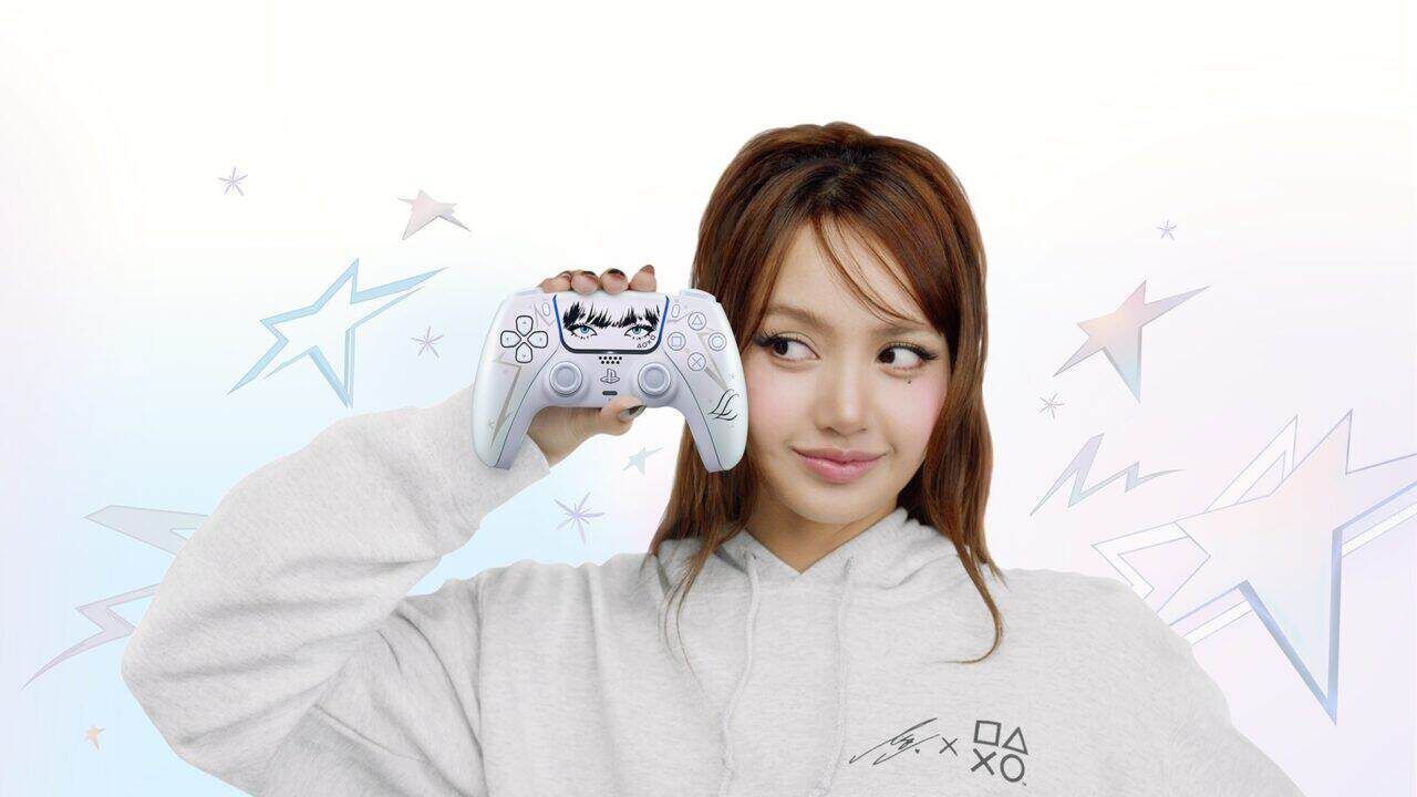 PlayStation anuncia un DualSense diseñado junto a Lisa y con unidades limitadas