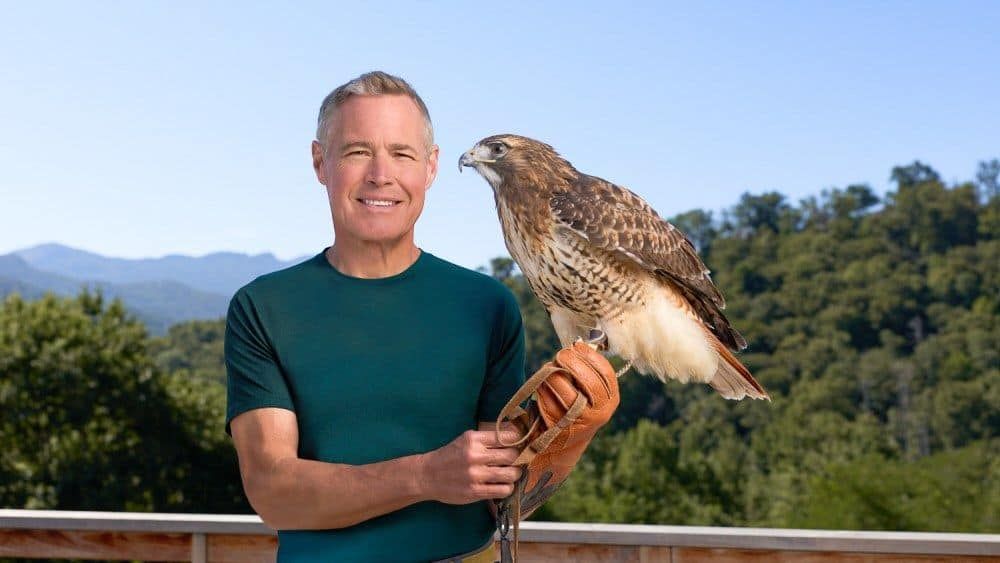 Jeff Corwin vuelve a la televisión con una serie sobre conservación en Carolina del Norte Jeff Corwin vuelve a la televisión con una serie sobre conservación en Carolina del Norte