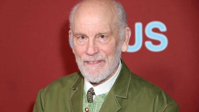 John Malkovich abandona una función de The Music Critic en Tel Aviv por unas declaraciones falsas